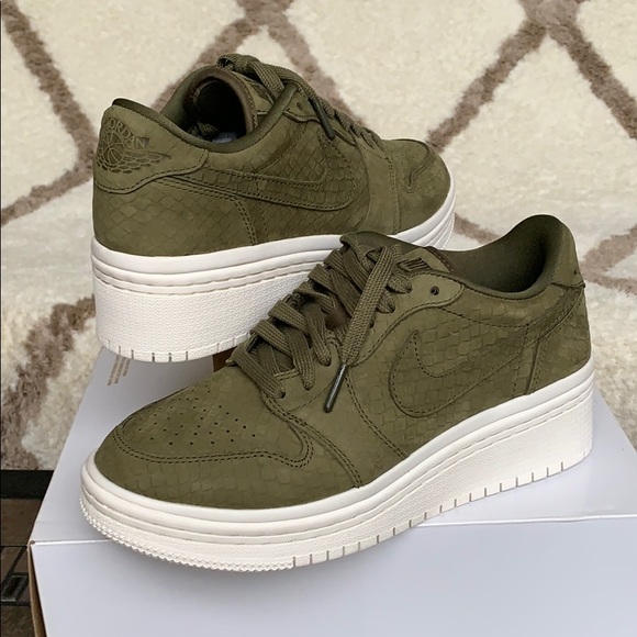 WMNS AIR JORDAN 1 RE LOW LIFTD platforms - Picture 5 of 16